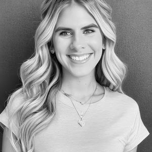 Meet your Posher, Aly